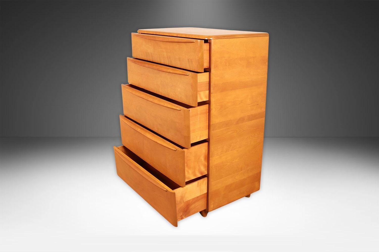 Cómoda Highboy Mid Century Heywood Wakefield Moderno de mediados de siglo en venta