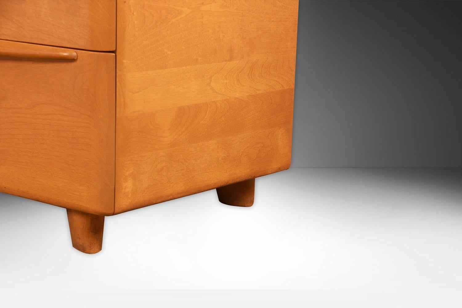 Cómoda Highboy Mid Century Heywood Wakefield Abedul en venta