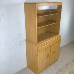 Mid-Century Heywood-Wakefield M 175 Display Cabinet in Wheat