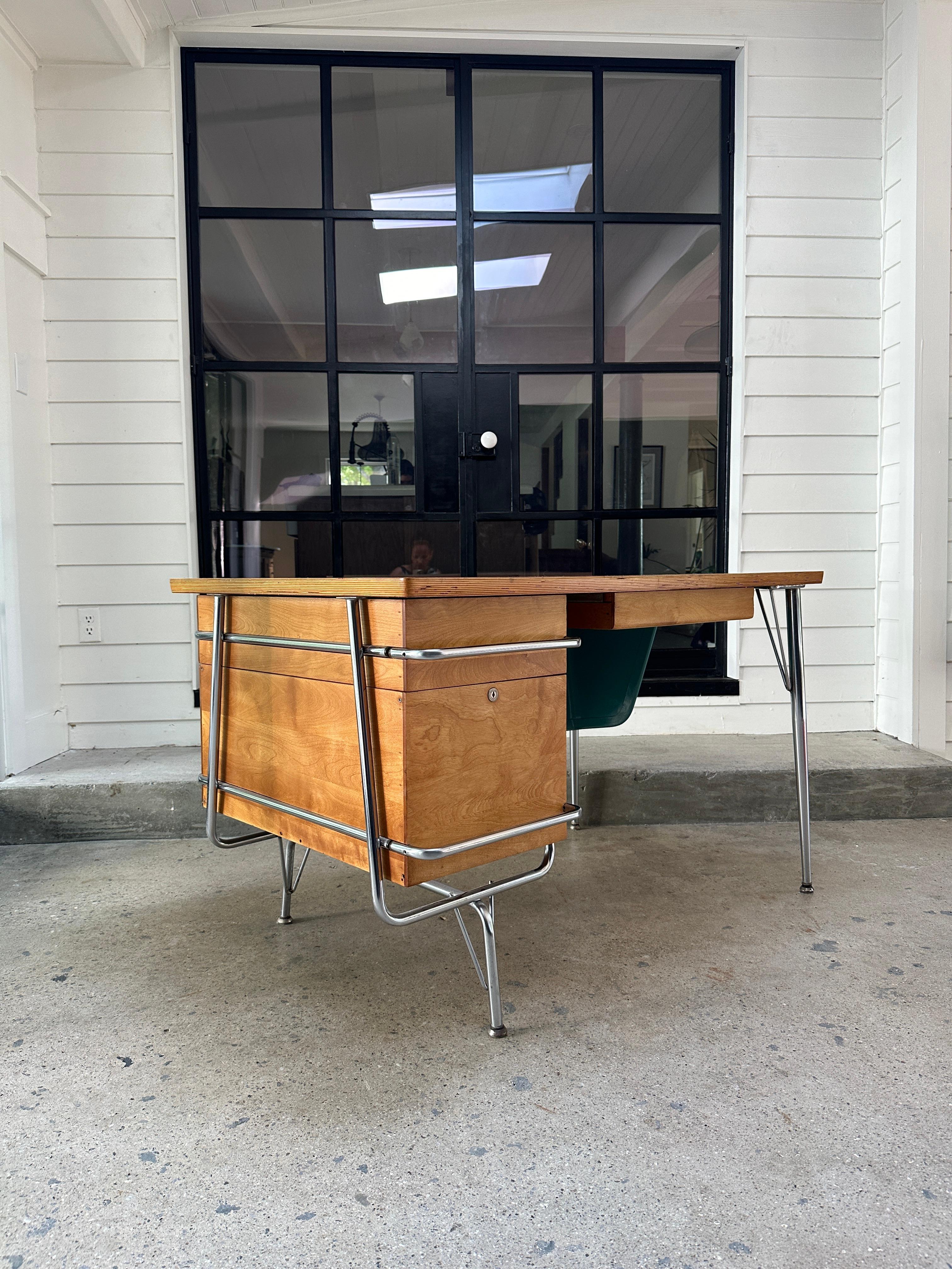 Mid Century Heywood Wakefield Trimline desk by Kem Weber design 6