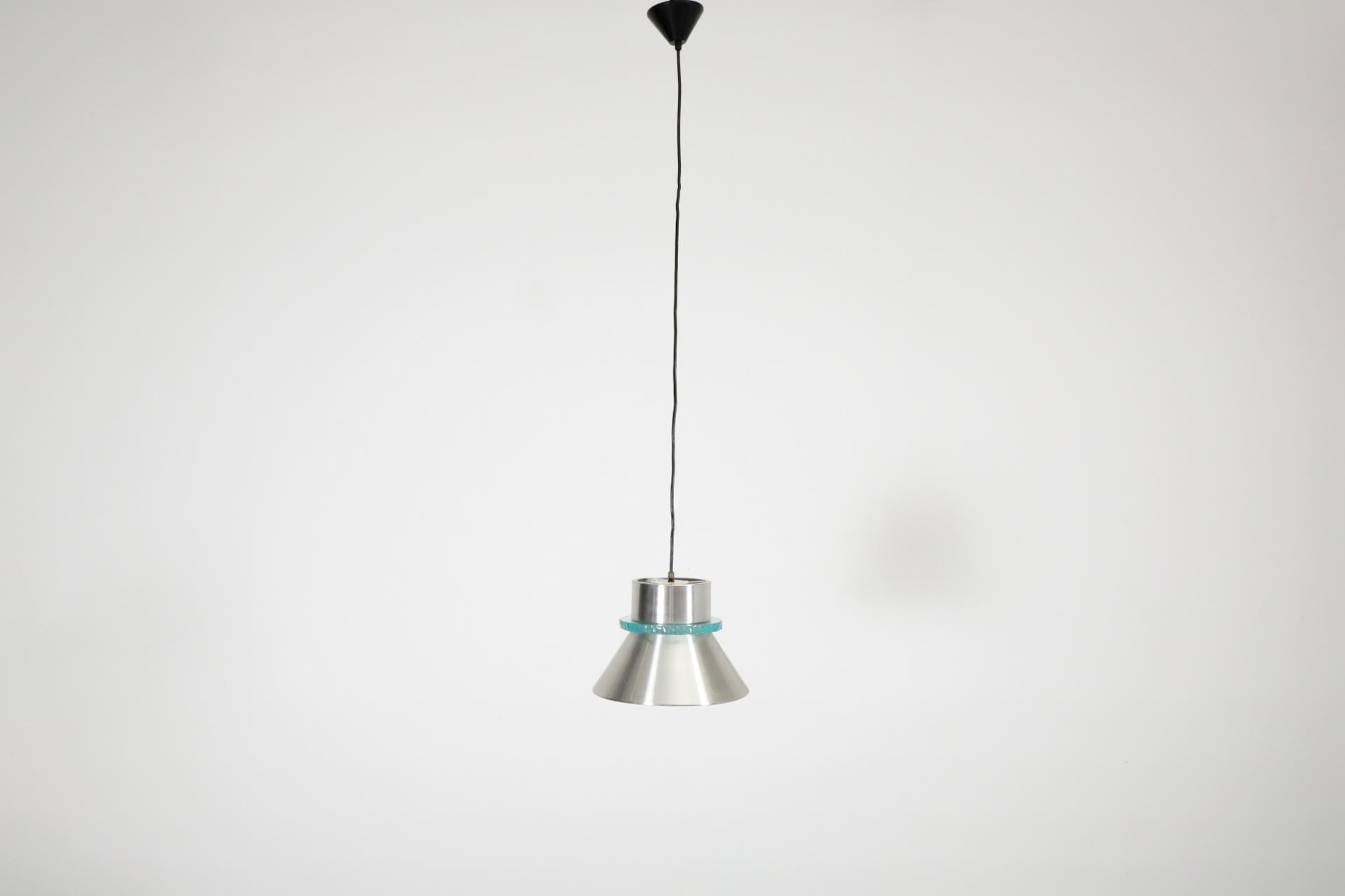 Hiemstra-Hängelampe aus der Mitte des Jahrhunderts mit dickem Glasring und gesponnenem Aluminiumschirm im Zustand „Gut“ im Angebot in Los Angeles, CA