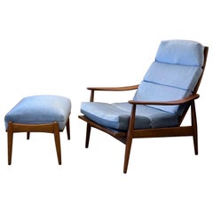 Fauteuil à dossier haut et ottoman du milieu du siècle par Heywood Wakefield