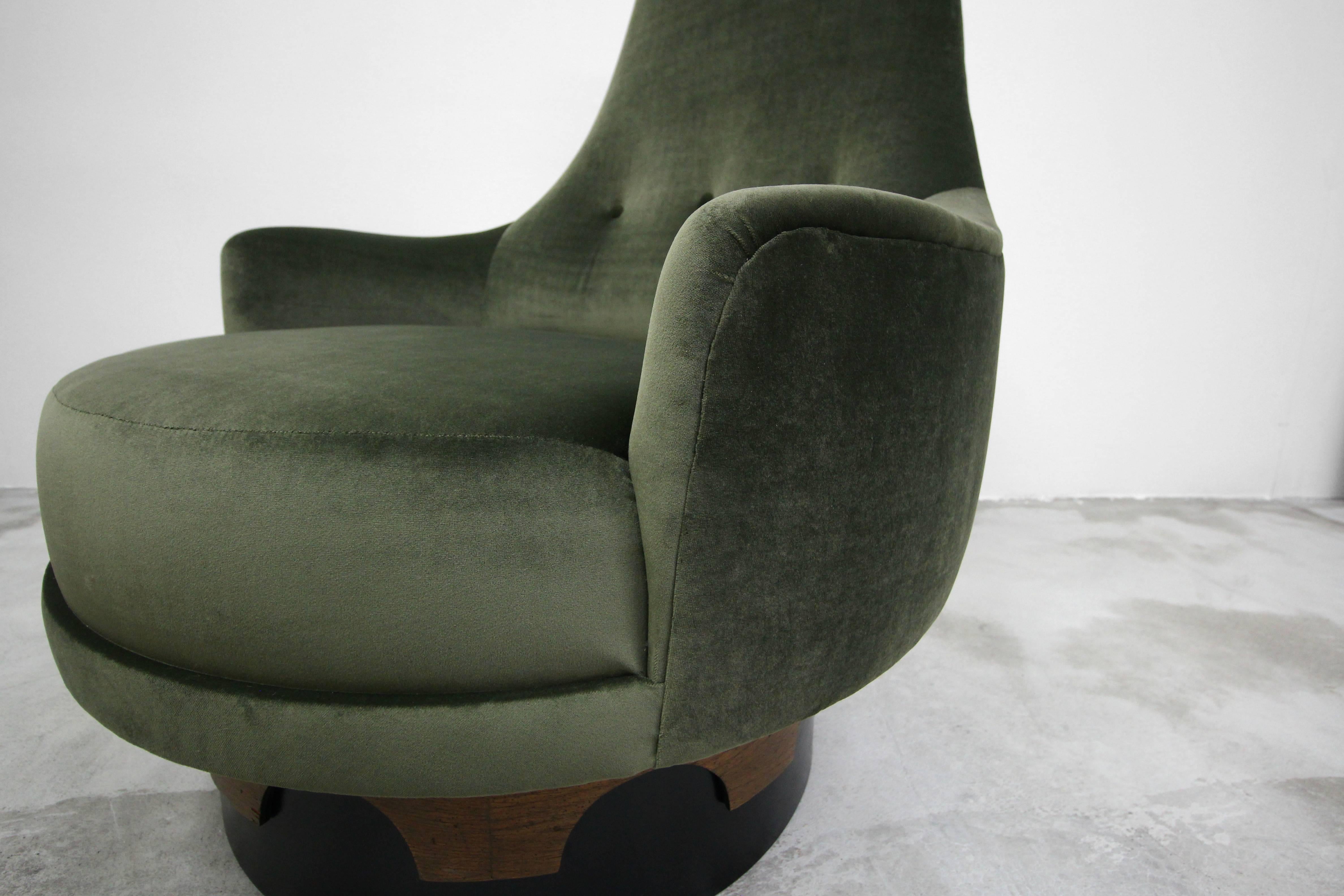 Midcentury High Back Swivel Lounge Chair by Adrian Pearsall 1