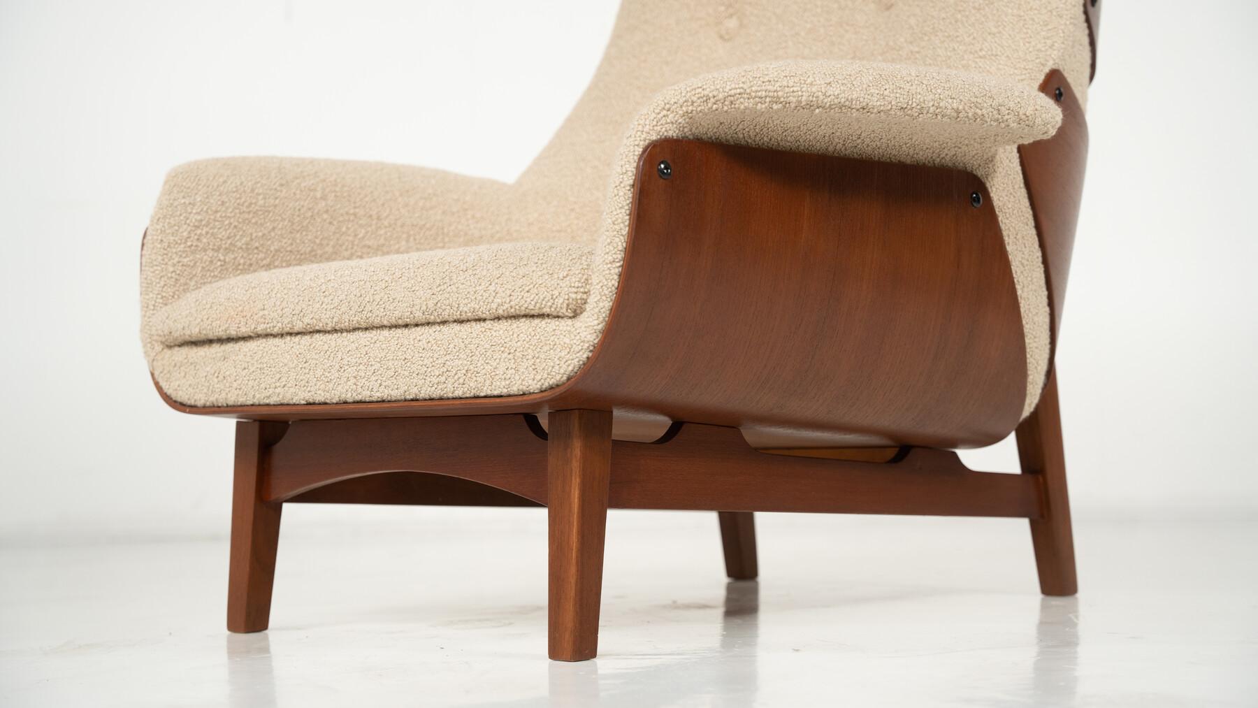 Mid-century Highback Armchair with Ottoman, 1960s - New upholstery en venta 7