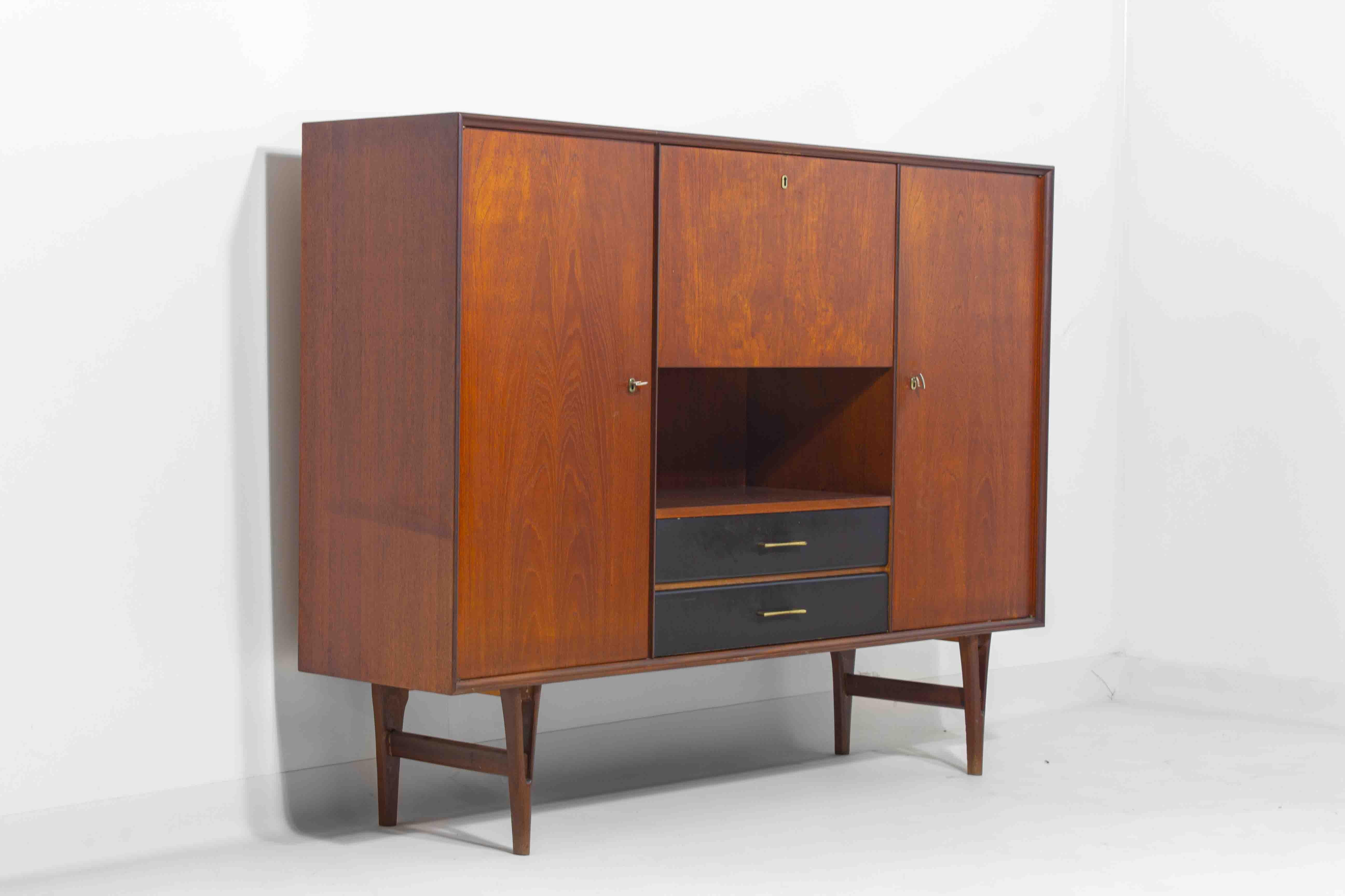 Belgian Mid-century highboard by Van Pelt, Belgium 1960s For Sale