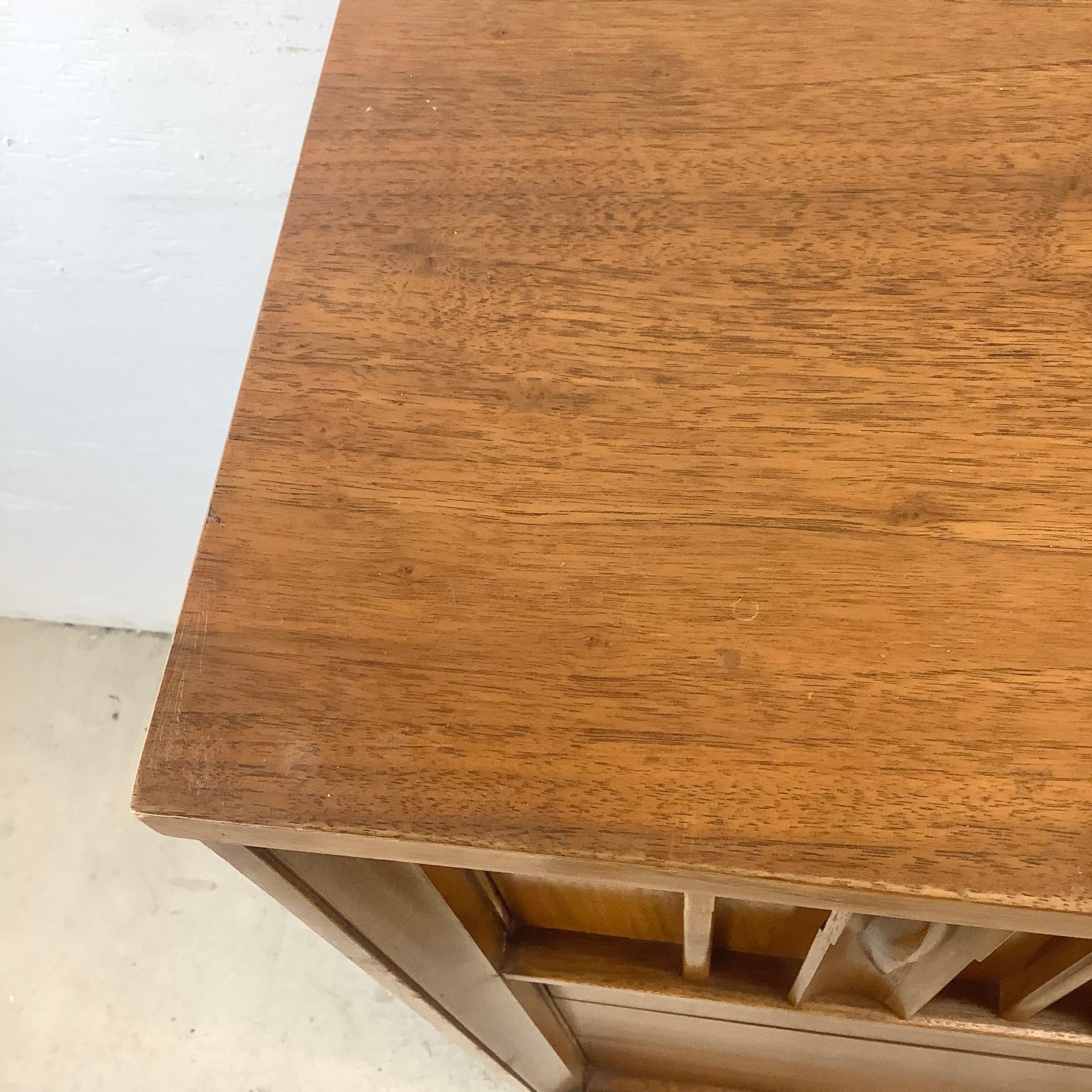 Mid-Century Highboy Dresser in Walnut with Rosewood Handles 10