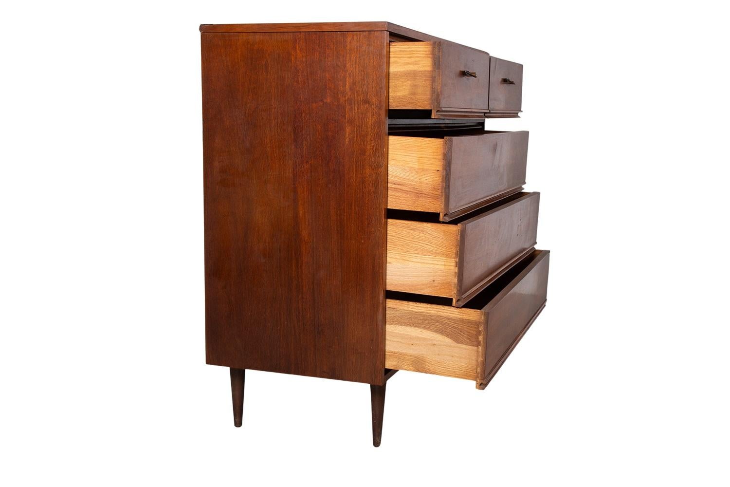 Metà XX secolo Mid-Century Highboy Tall Walnut Dresser by Dixie Furniture in vendita