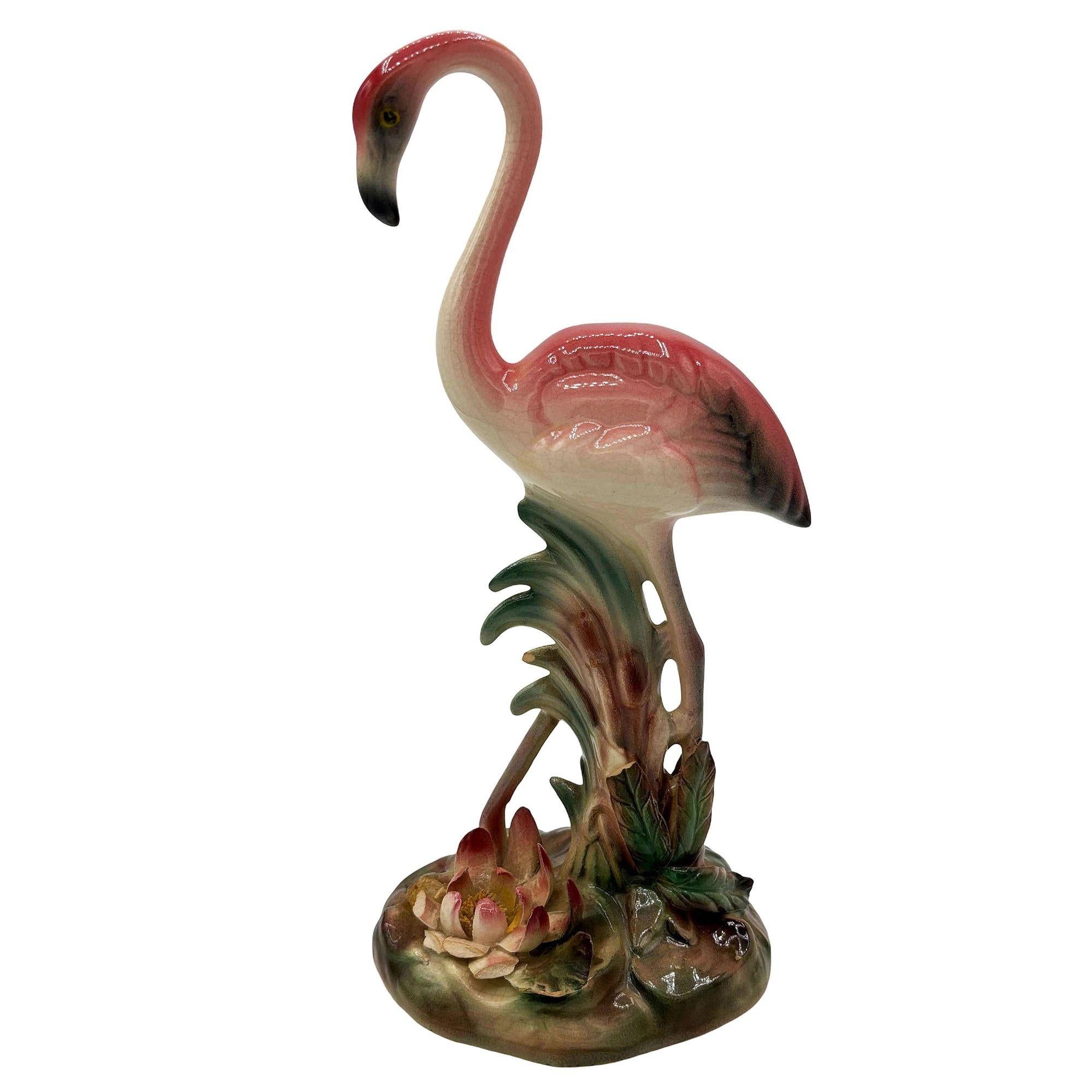 Mid-Century Modern Sculpture de table du milieu du siècle en céramique très détaillée représentant un flamant rose Brad Keeler en vente