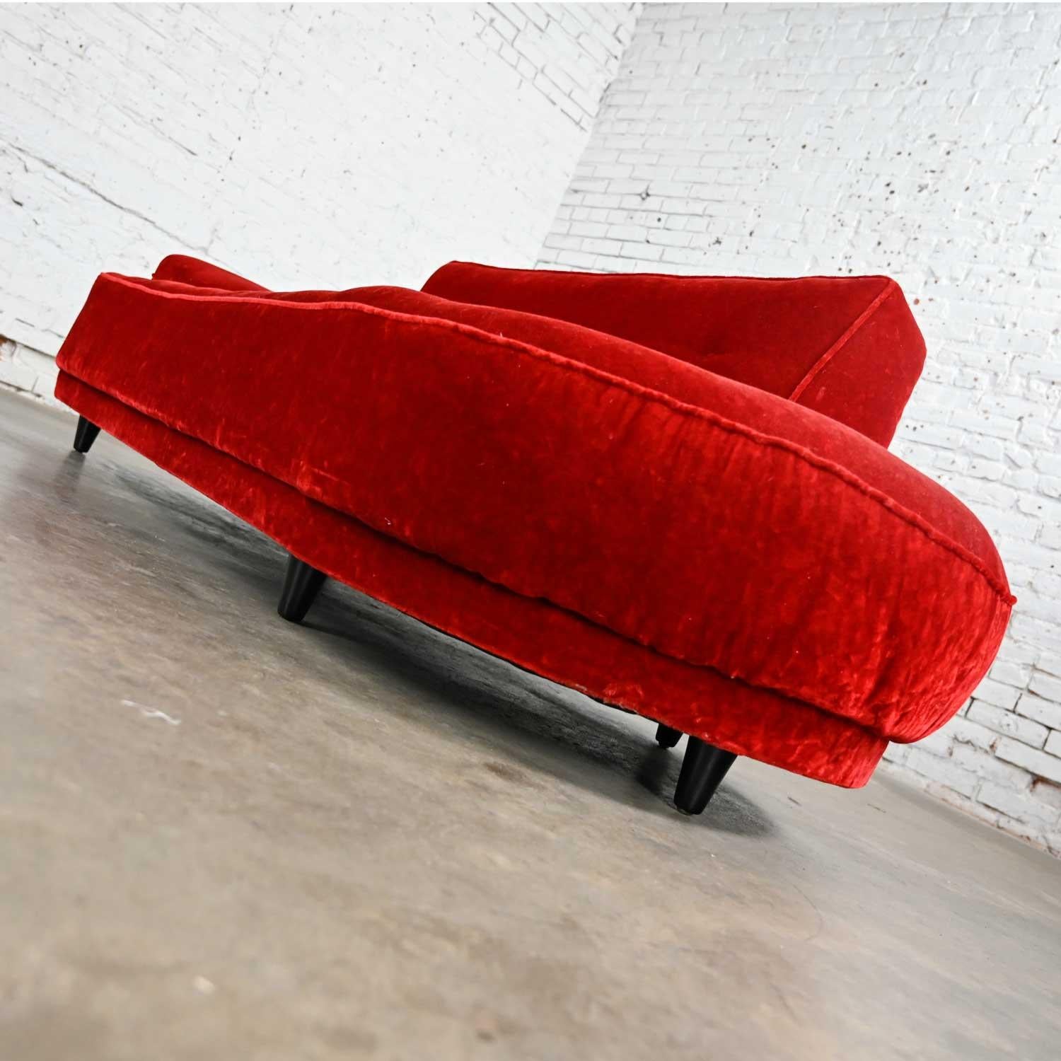 Mid Century Hollywood Regency Art Deco Style Crushed Red Velvet Chaise Lounge 2