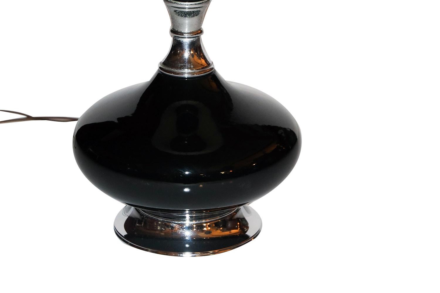 American Midcentury Hollywood Regency Black Ceramic Chrome Table Lamp For Sale