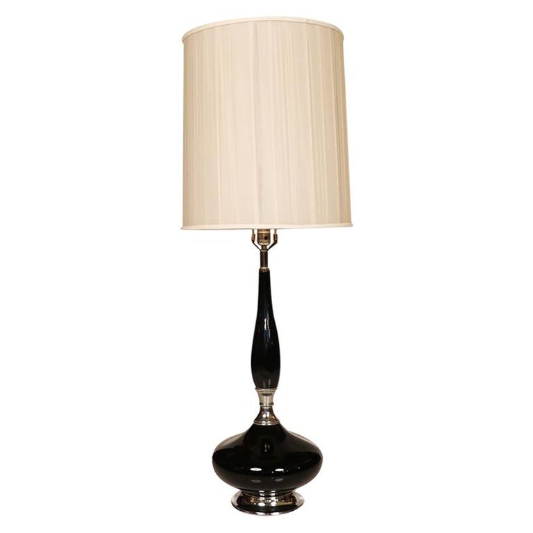 Midcentury Hollywood Regency Black Ceramic Chrome Table Lamp For Sale