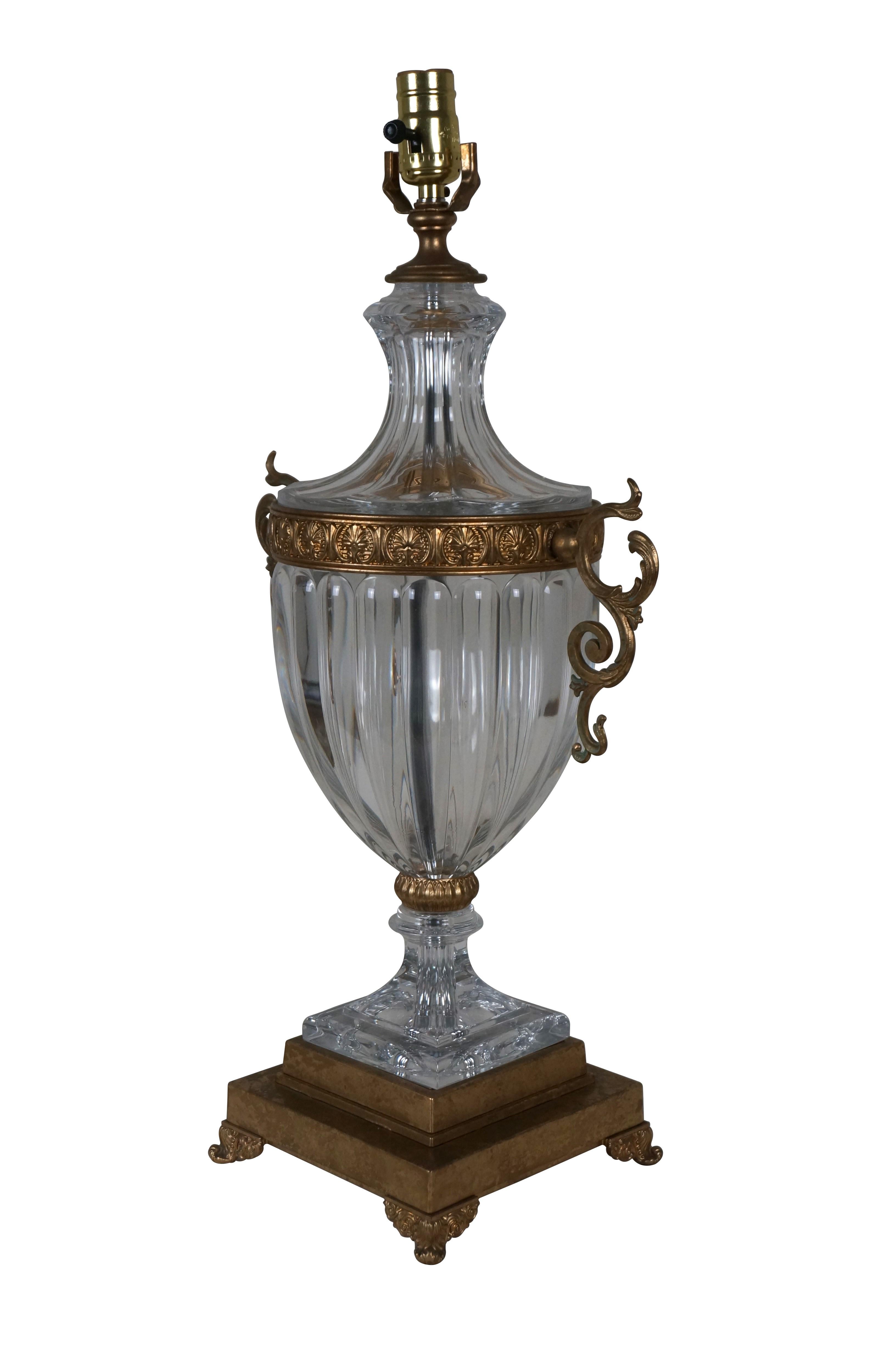 Lampe de table Trophée en laiton et cristal 