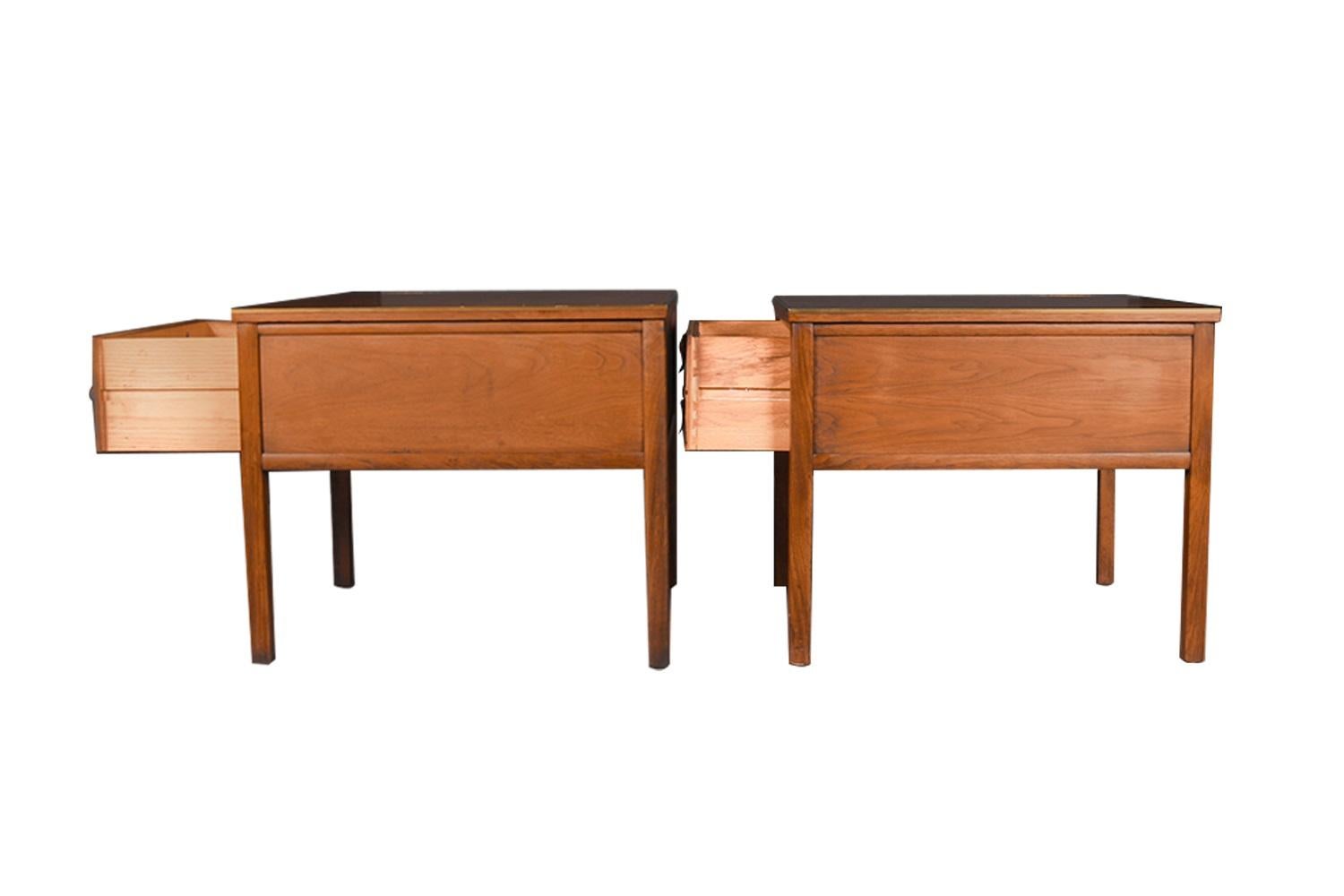 Mid-Century Modern Mid Century Hollywood Regency Campaign Style End Tables Pair For Sale