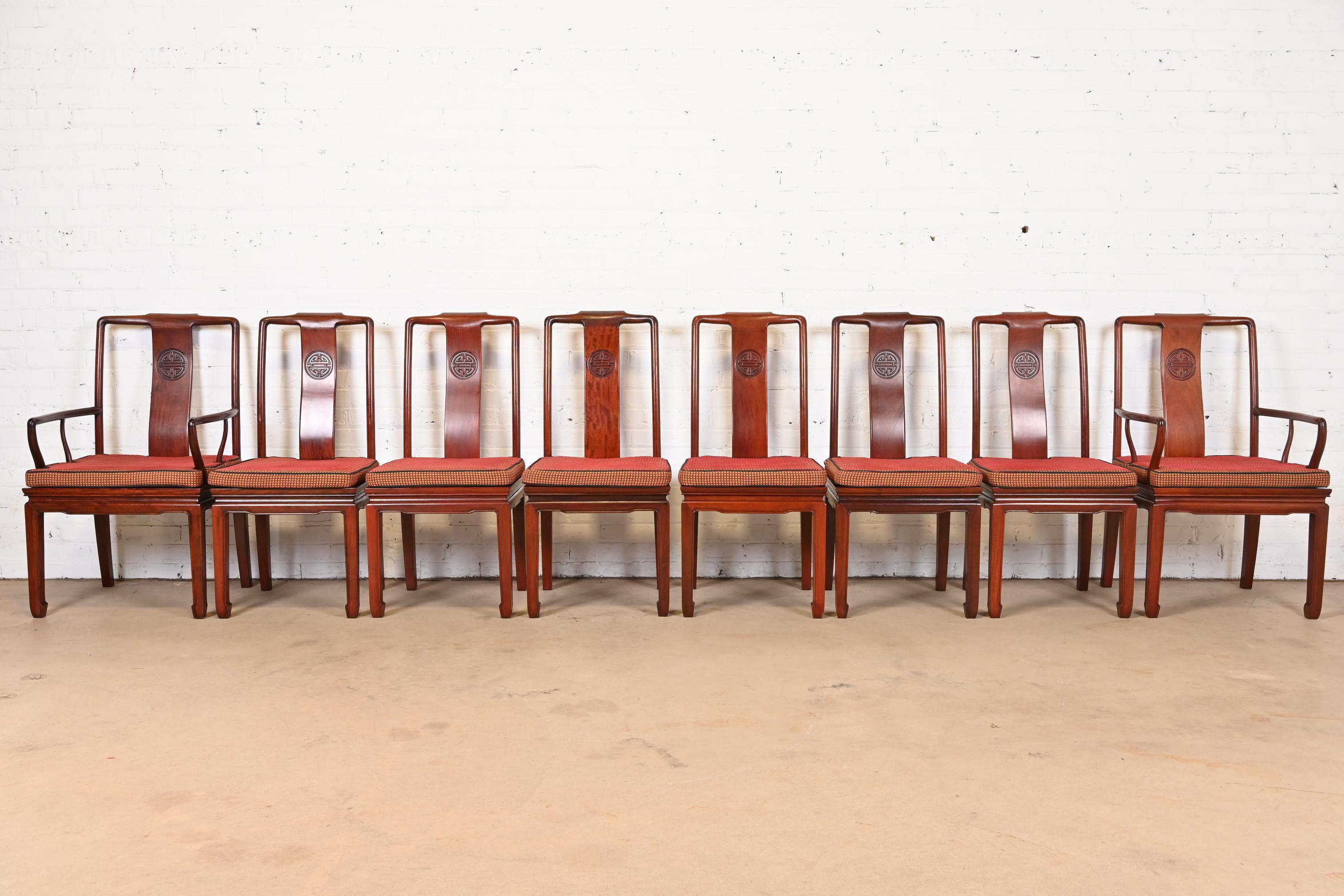 Chinoiseries Ensemble de huit chaises de salle à manger en bois de rose de style Hollywood Regency du milieu du siècle dernier en vente