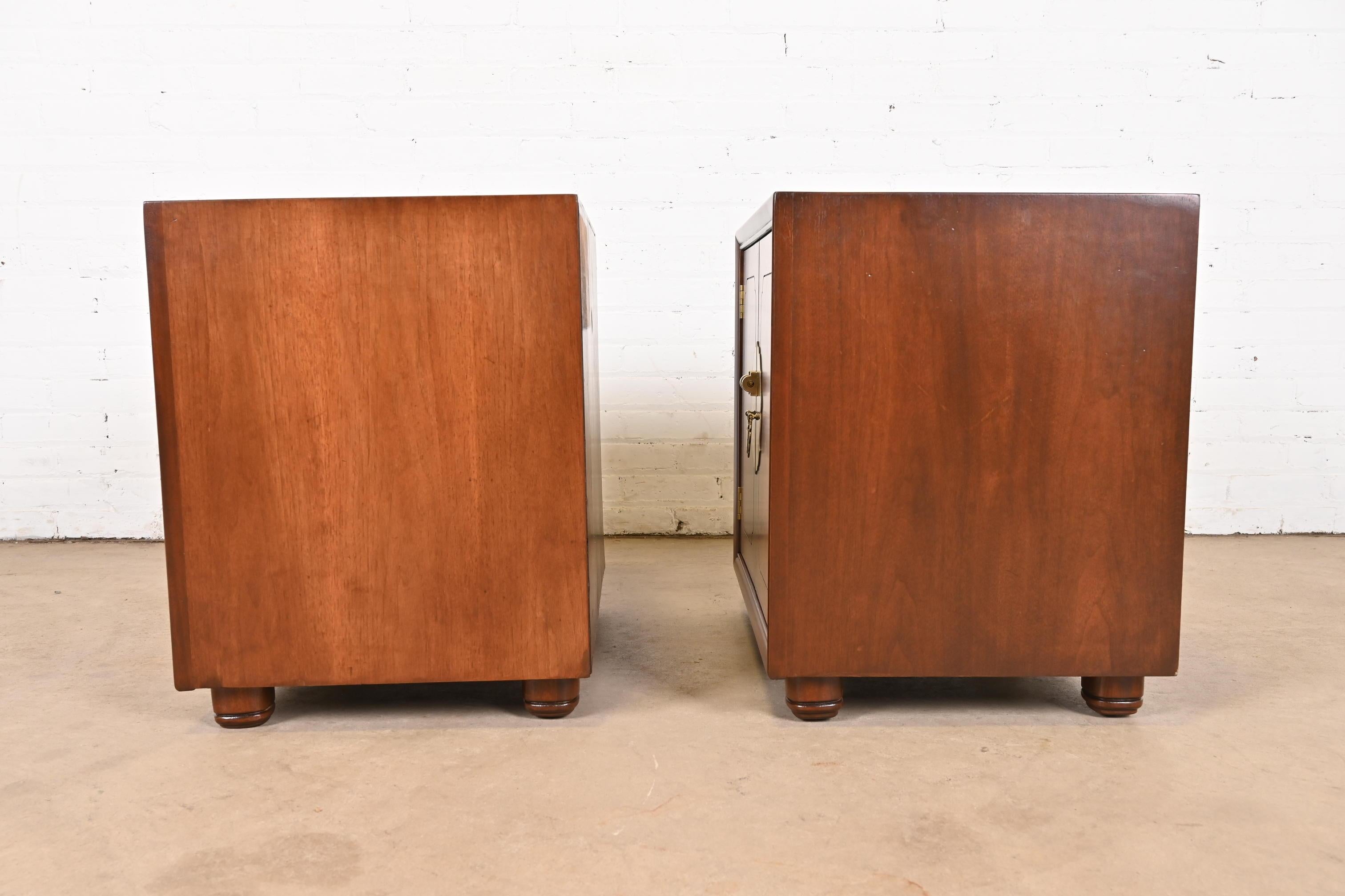 Mid-Century Hollywood Regency Chinoiserie Walnut Bedside Chests, Refinished For Sale 6