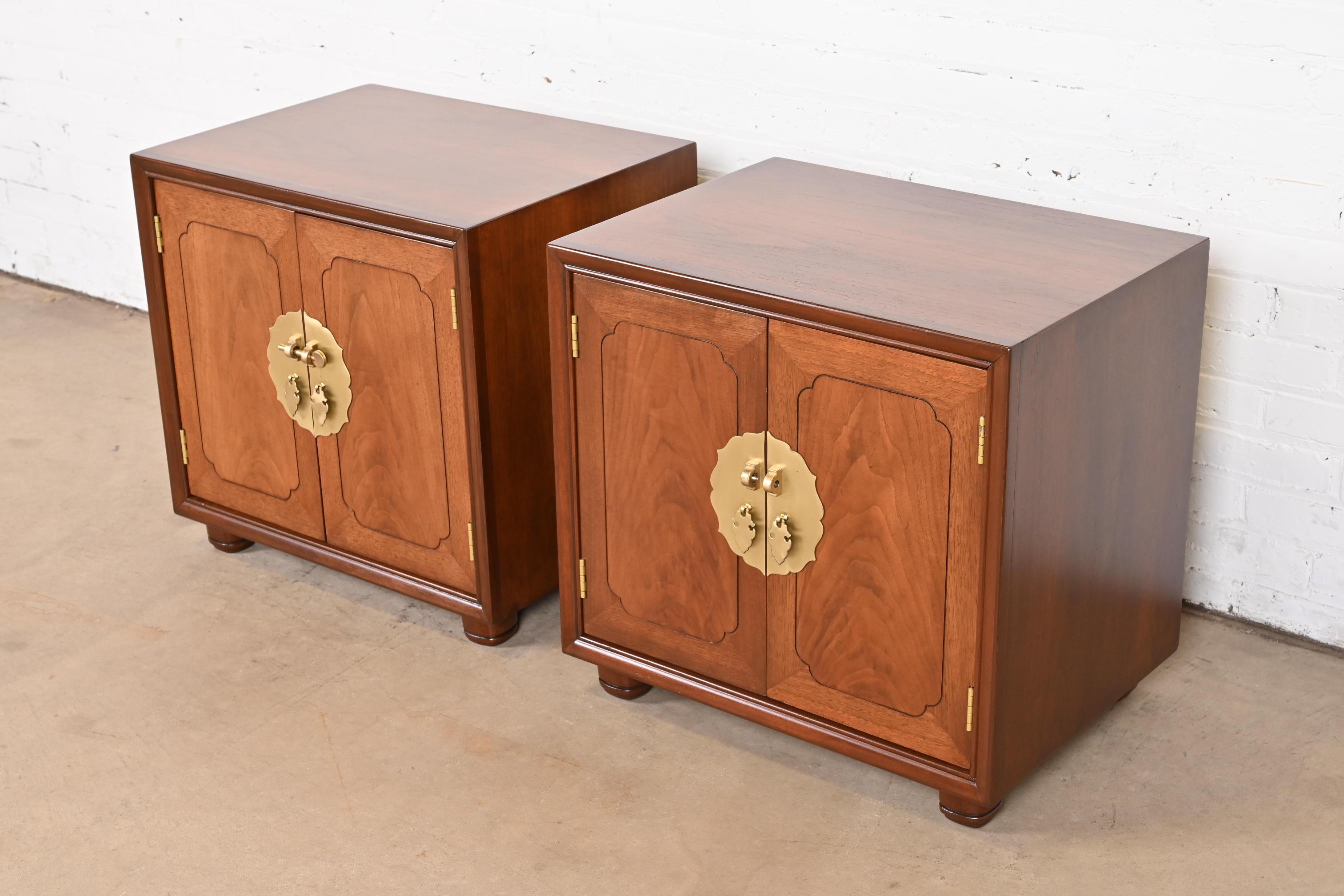 Mid-Century Hollywood Regency Chinoiserie Walnut Bedside Chests, Refinished In Good Condition For Sale In South Bend, IN
