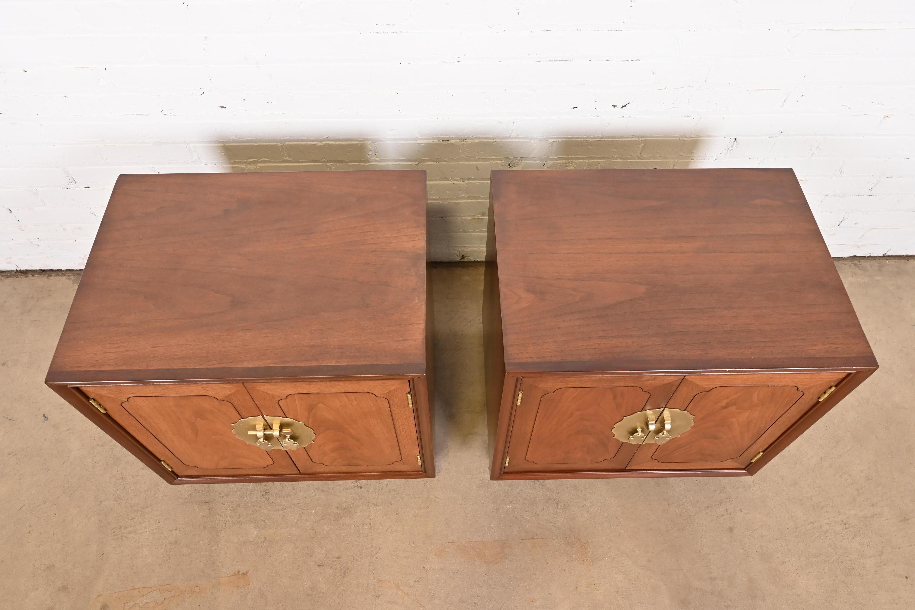 Mid-Century Hollywood Regency Chinoiserie Walnut Bedside Chests, Refinished For Sale 3
