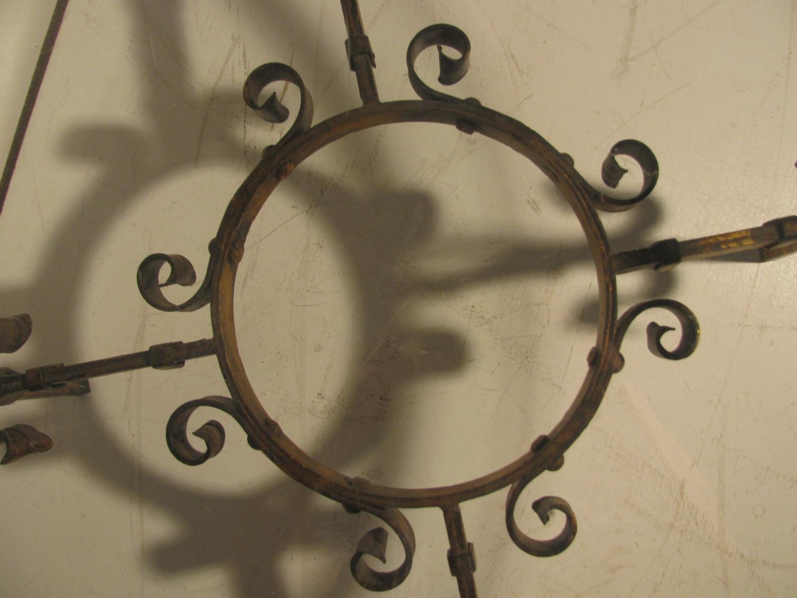 Mid Century Hollywood Regency Gilt French Iron Cocktail Table mediados del siglo XX en venta