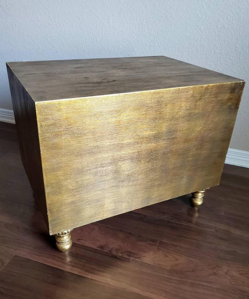 20th Century Mid-Century Hollywood Regency Gilt Gold Bedside Cabinets, a Pair