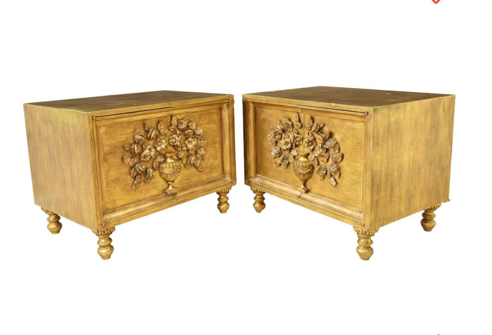 Giltwood Mid-Century Hollywood Regency Gilt Gold Bedside Cabinets, a Pair