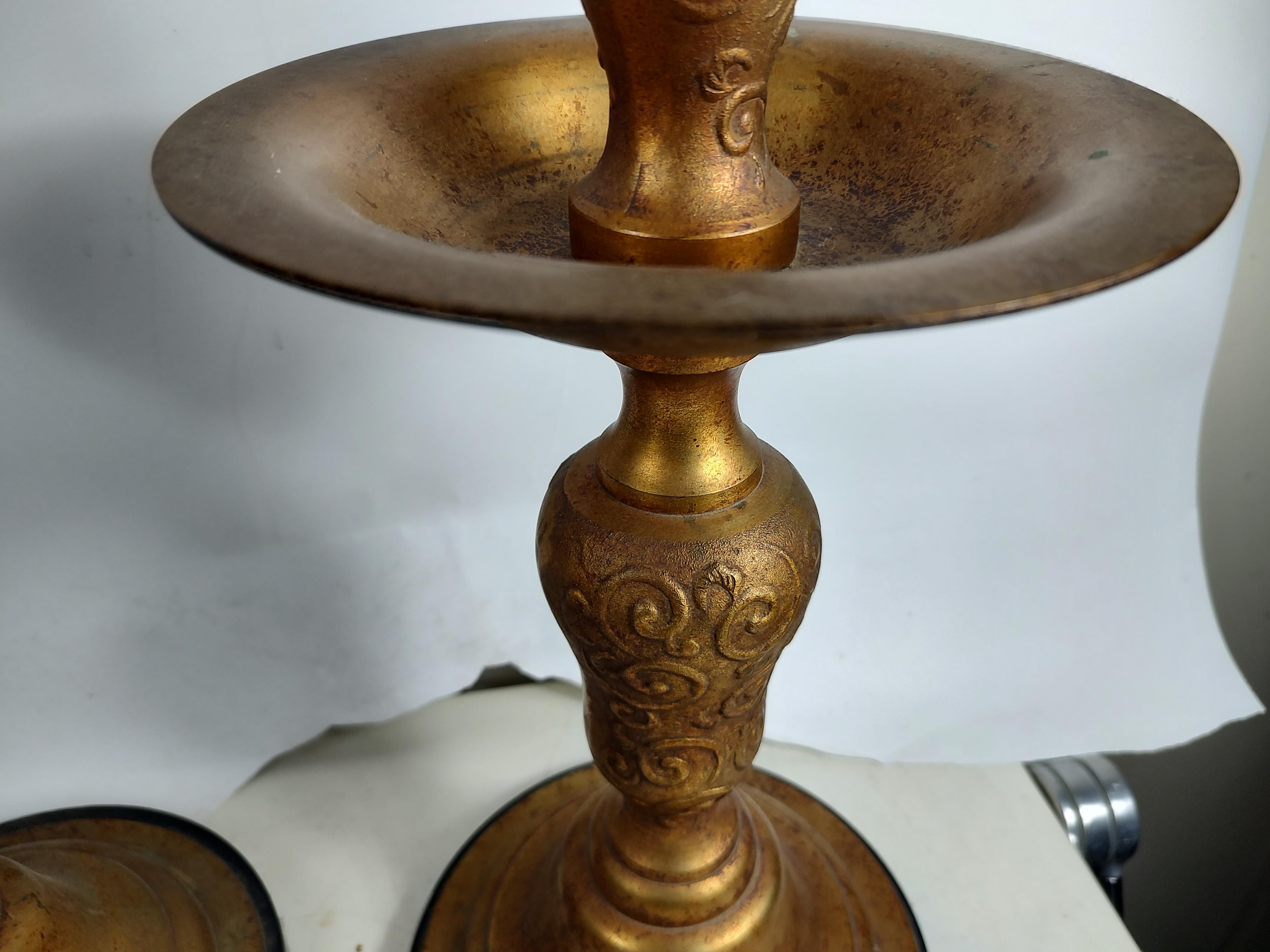 Mid Century Hollywood Regency Gilt Metal Pricket Style Table Lamps  For Sale 1