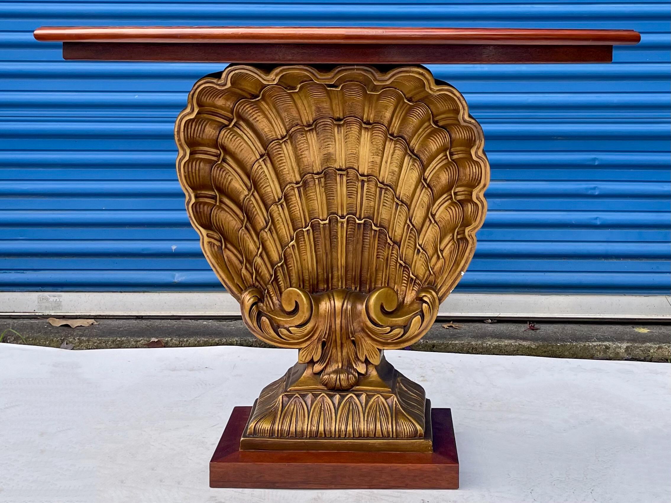 Mid-Century Hollywood Regency Gilt Shell And Mahogany Console Table In Good Condition In Kennesaw, GA