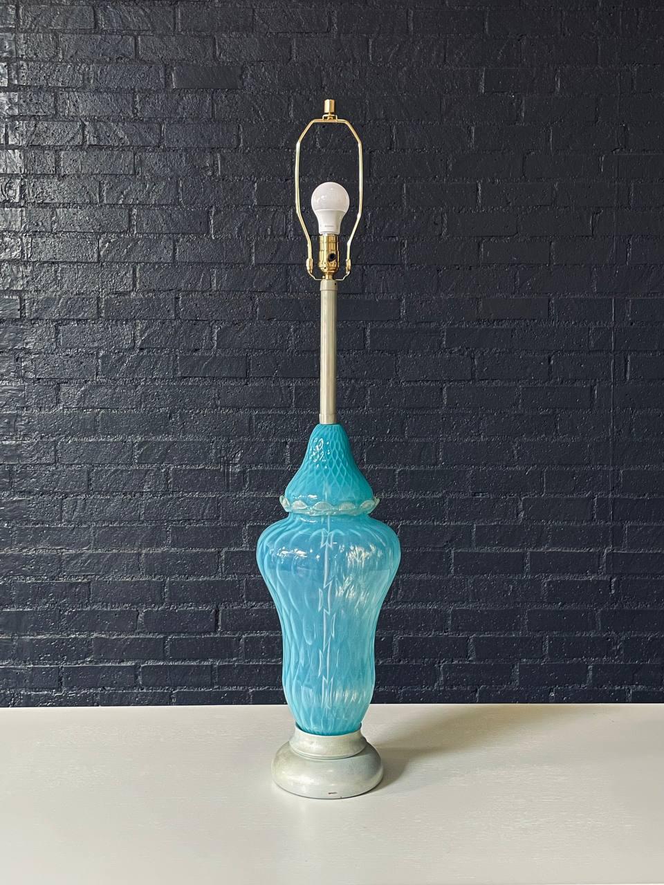 Mid-Century Hollywood Regency Italian Blue Swirl Murano Table Lamp In Good Condition For Sale In Los Angeles, CA