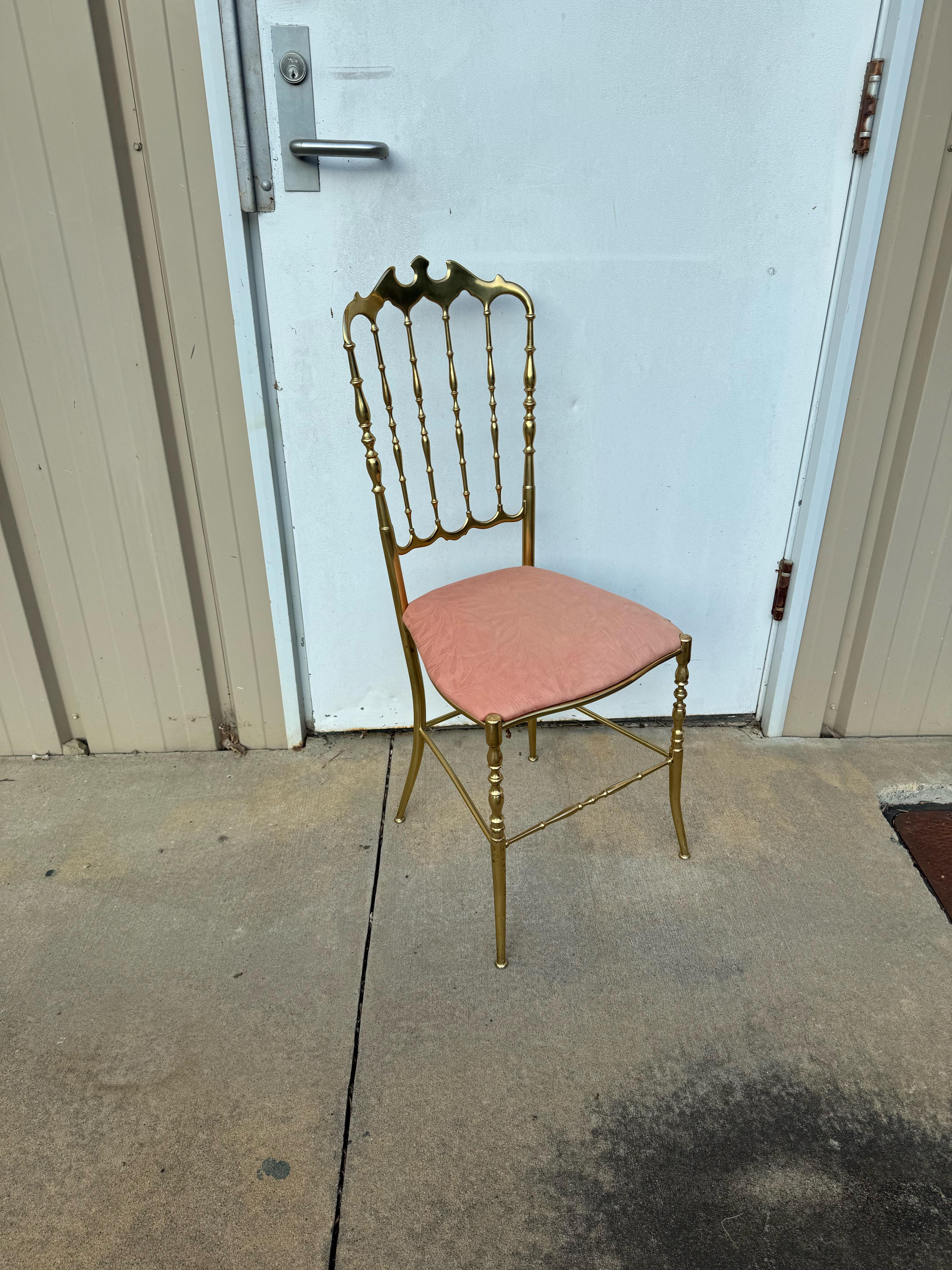 Mid-Century Hollywood Regency Italian Brass Chiavari  Side  Desk  Vanity Chair For Sale 6