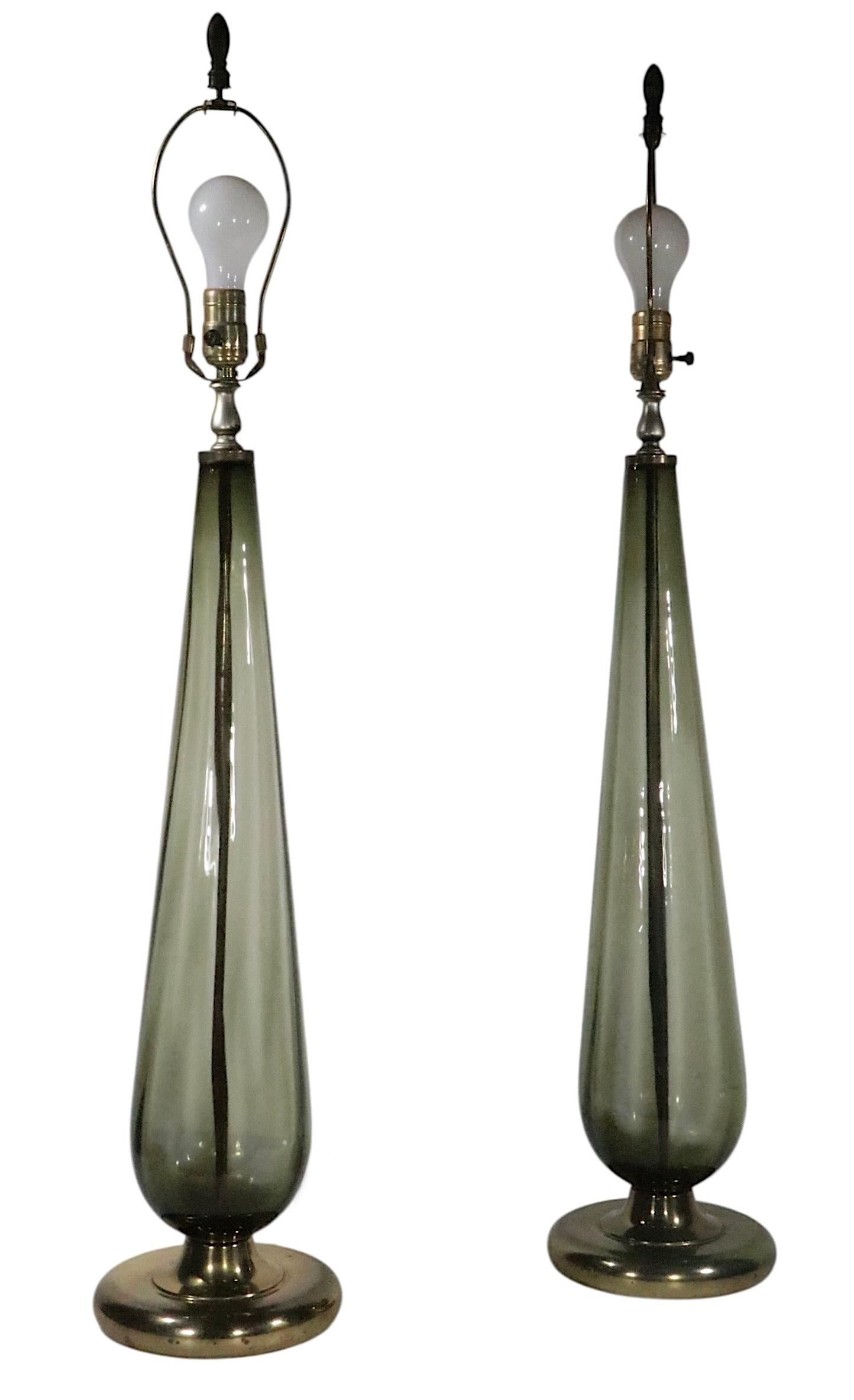 Mid Century Hollywood Regency Italienische Glas Tischlampen ca. 1950/60er Jahre im Zustand „Gut“ im Angebot in New York, NY