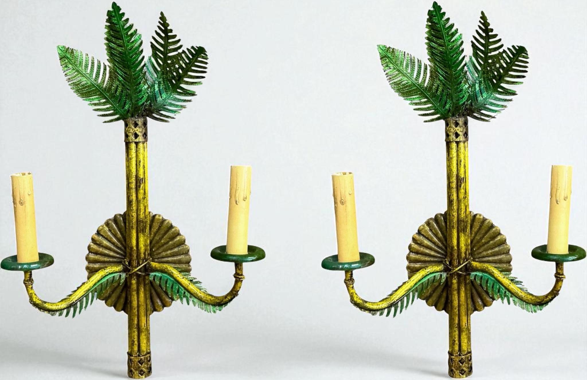 Mid-Century Hollywood Regency Italian Tole Metal Palm Tree Sconces - Pair For Sale 3