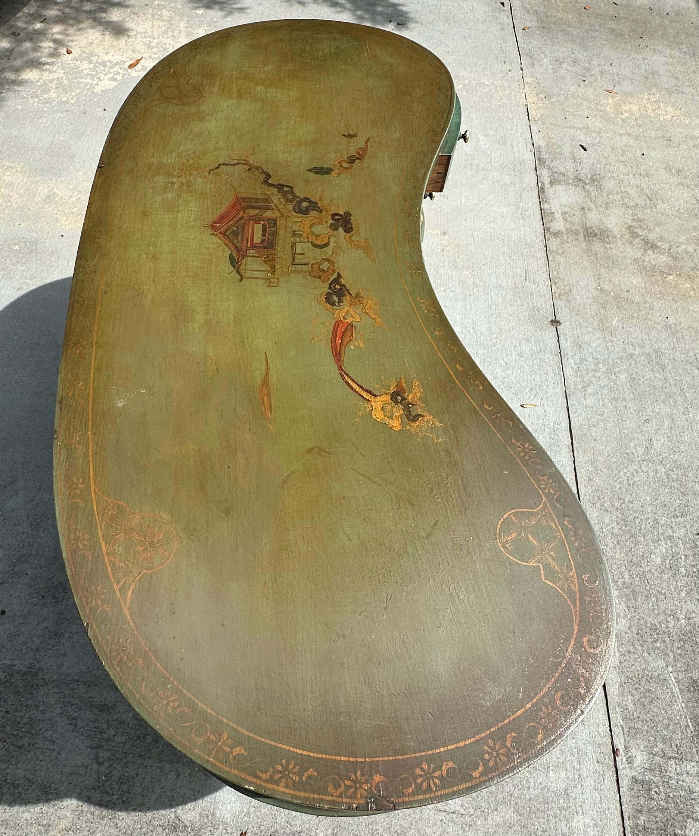 Mid-Century Hollywood Regency Kidney Shaped Writing Desk In Good Condition In Vero Beach, FL