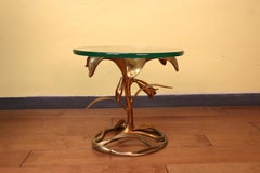 Mesa auxiliar de mediados de siglo Hollywood Regency Lily Flower de Arthur Court