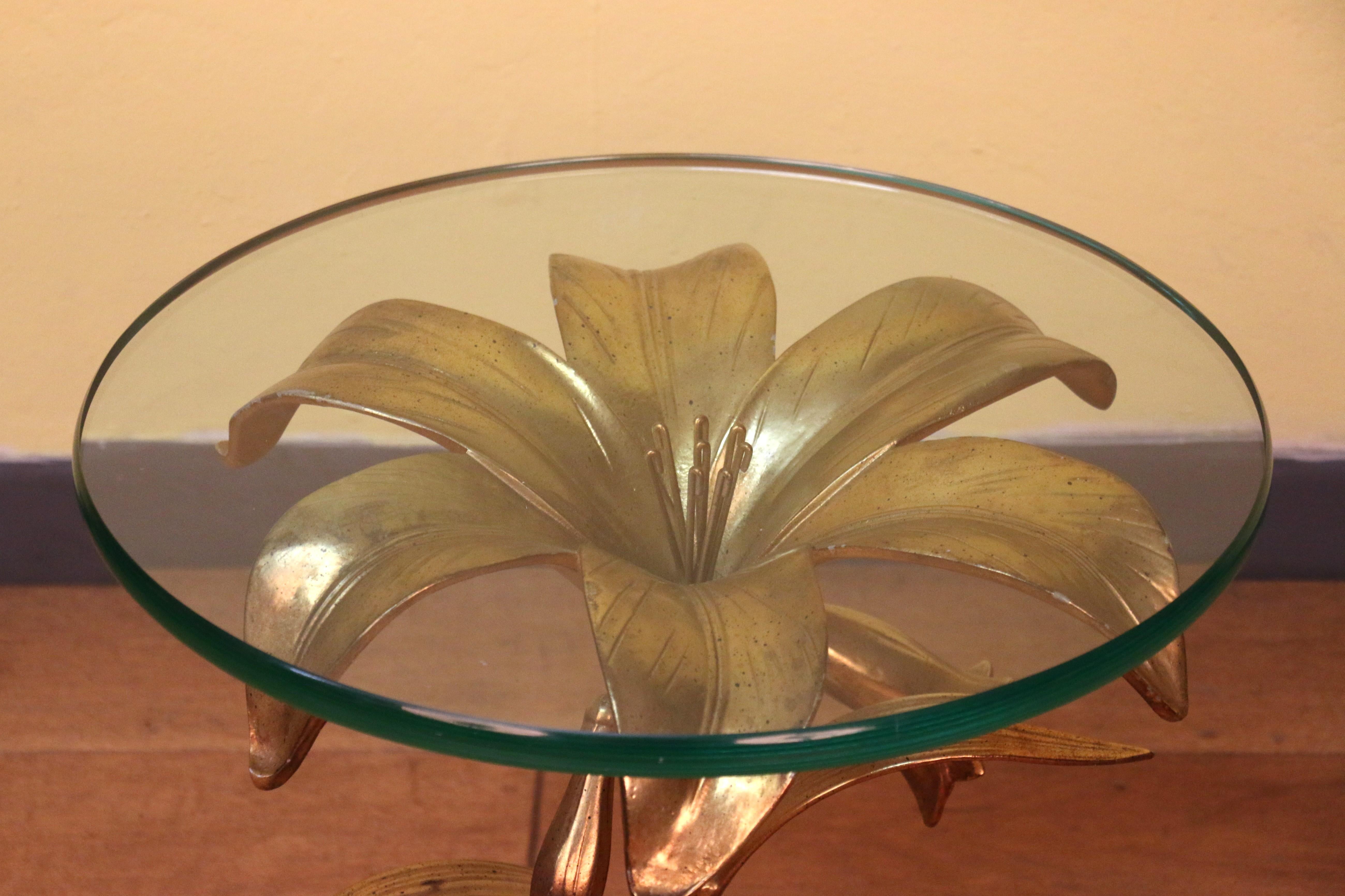 Mid-Century Hollywood Regency Lily Flower Side Table by Arthur Court In Good Condition For Sale In North Hollywood, CA