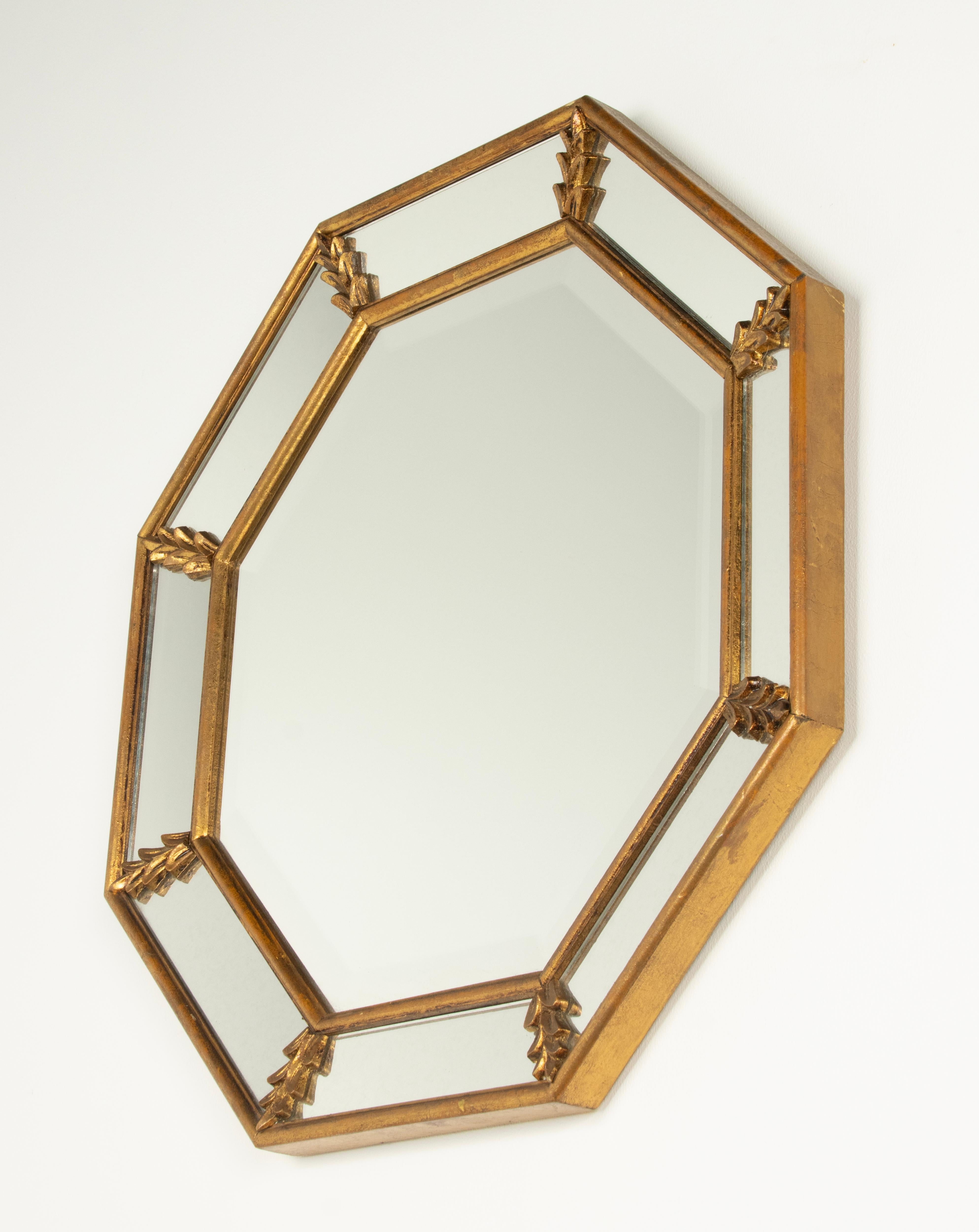 Miroir octogonal Parclose de style Hollywood Regency du milieu du siècle dernier en vente 2