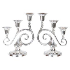 Candelabro de 3 luces de plata de ley de la Regencia de Hollywood de mediados de siglo by Blackinton