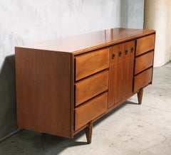 Mid Century Hollywood Regency Style Dresser by American of Martinsville 1950/60