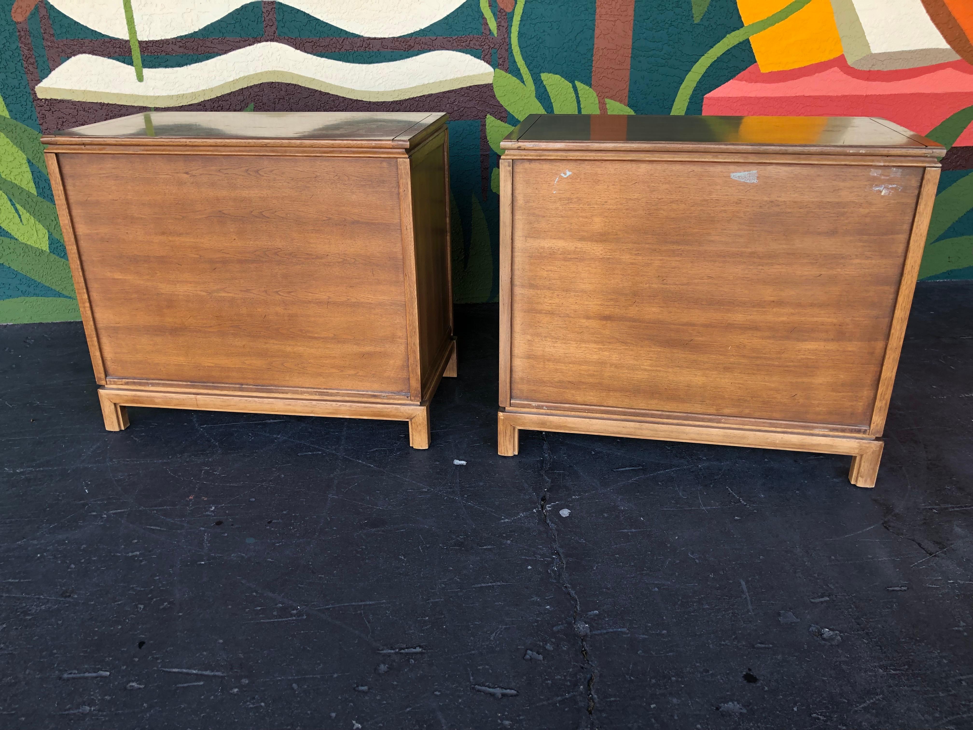 Mid Century Hollywood Regency Thomasville Tamerlane 5pc Bedroom Set For Sale 4