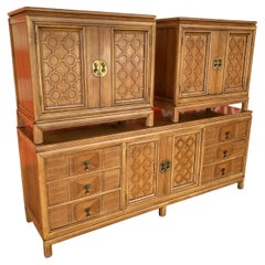 Mid Century Hollywood Regency Ensemble de chambre à coucher Tamerlane 5 pièces Thomasville
