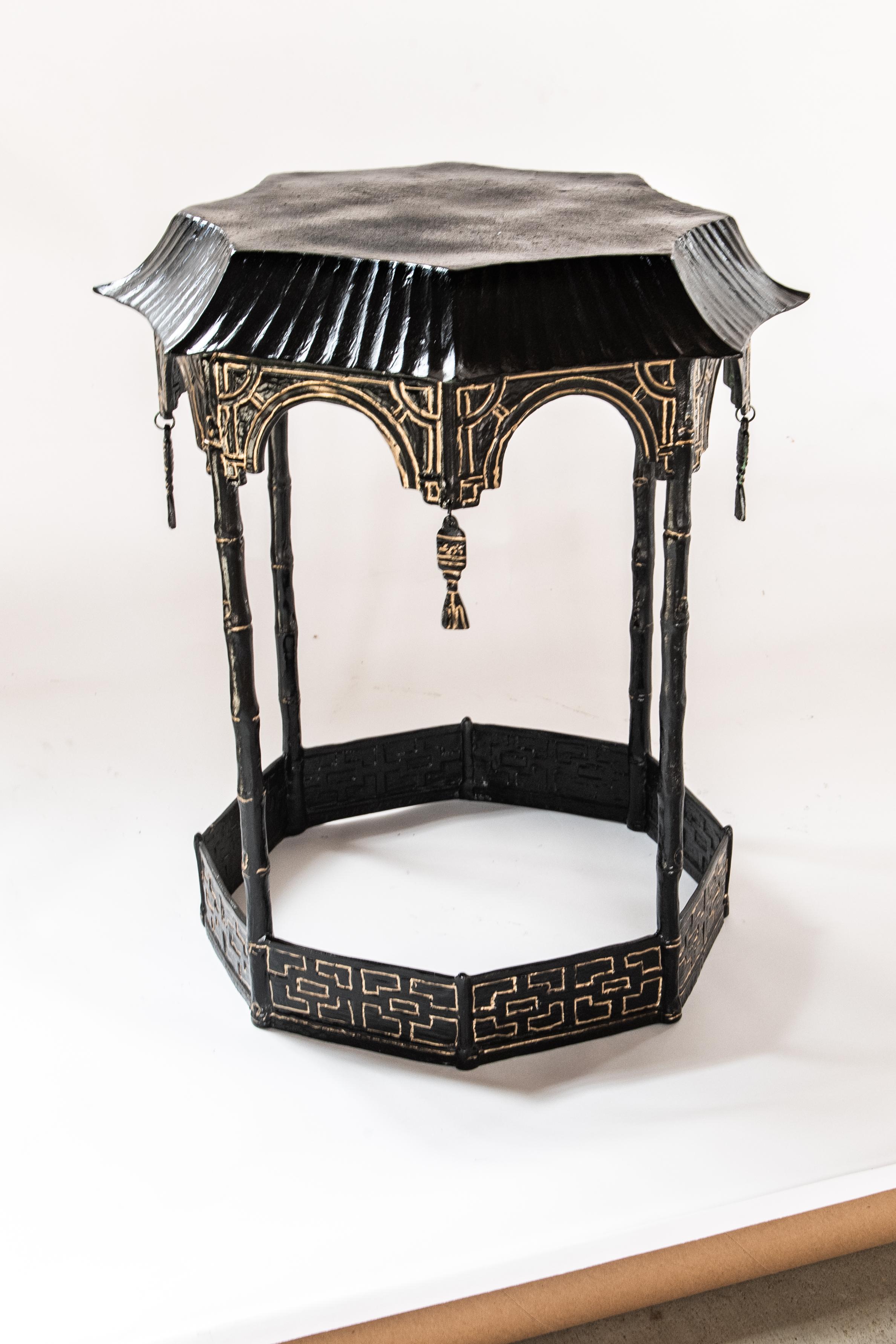Table peinte Tole, milieu de siècle, Hollywood Regency en vente 4