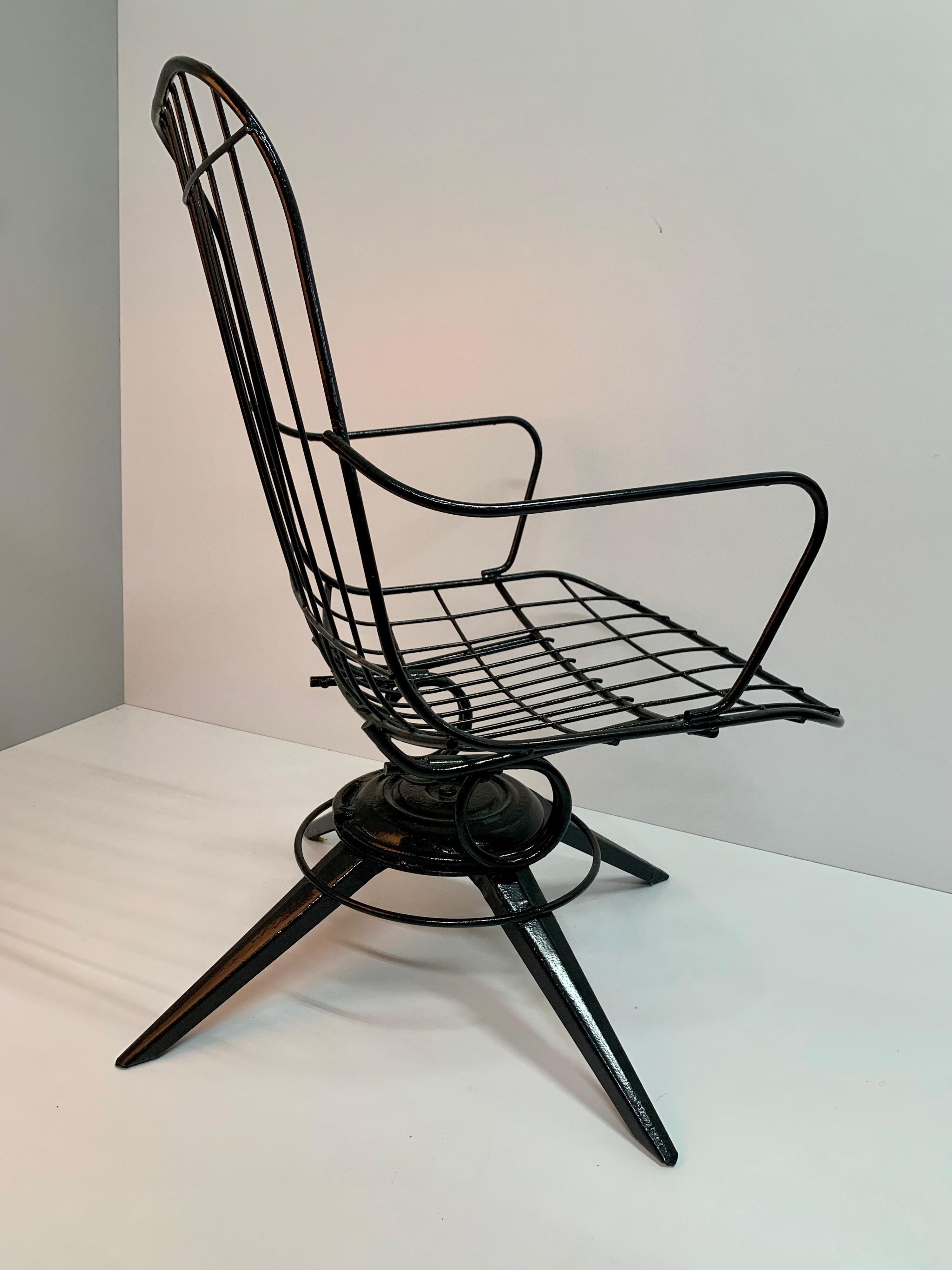 Mid-Century Homecrest Metall-Draht-Schaukelstuhl im Zustand „Relativ gut“ in San Pedro Garza Garcia, Nuevo Leon