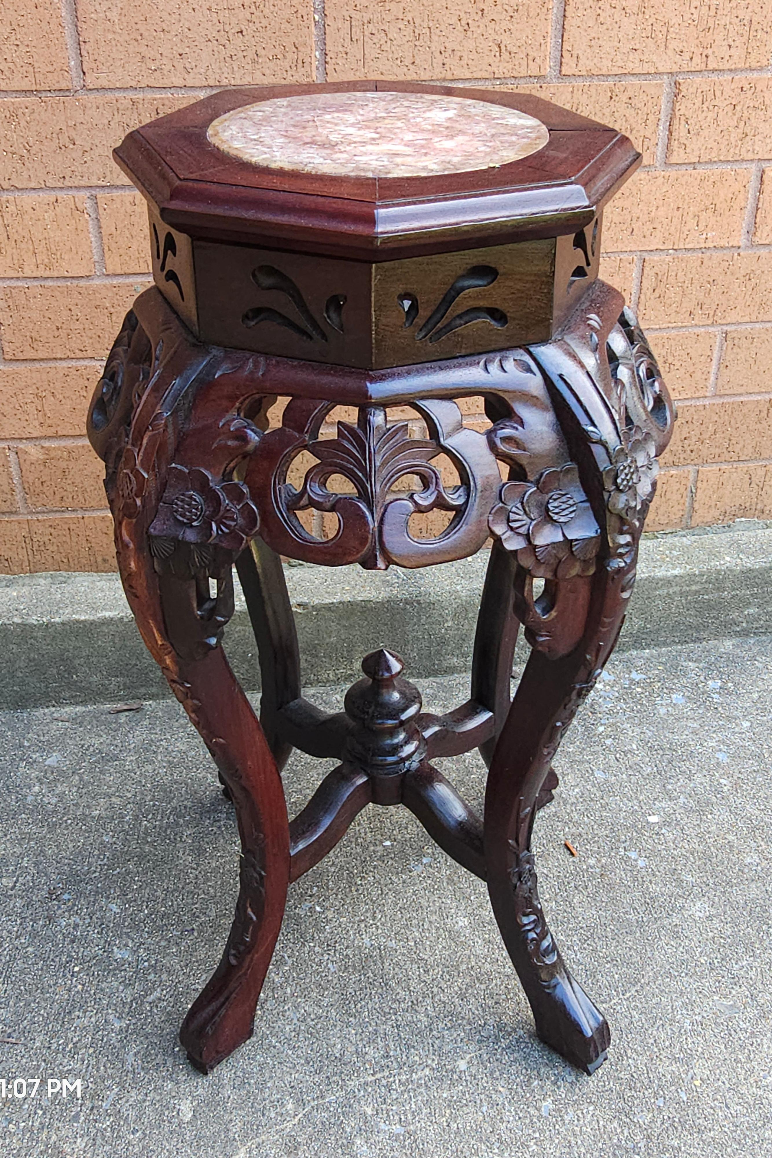 Mid-Century Hongmu und Marmor Top Stand (amerikanisch) im Angebot