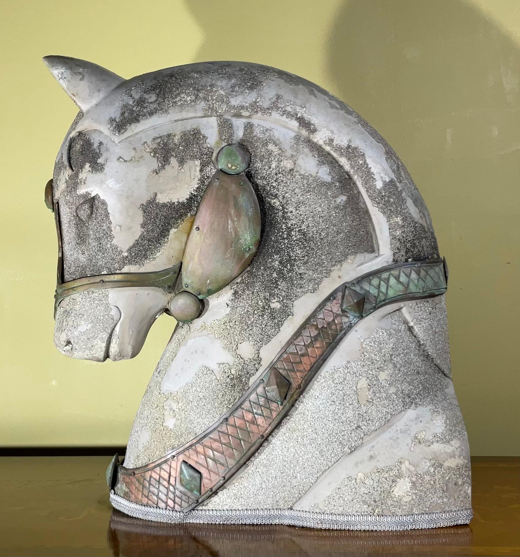 Milieu du siècle  Sculpture de tête de cheval  en vente 8