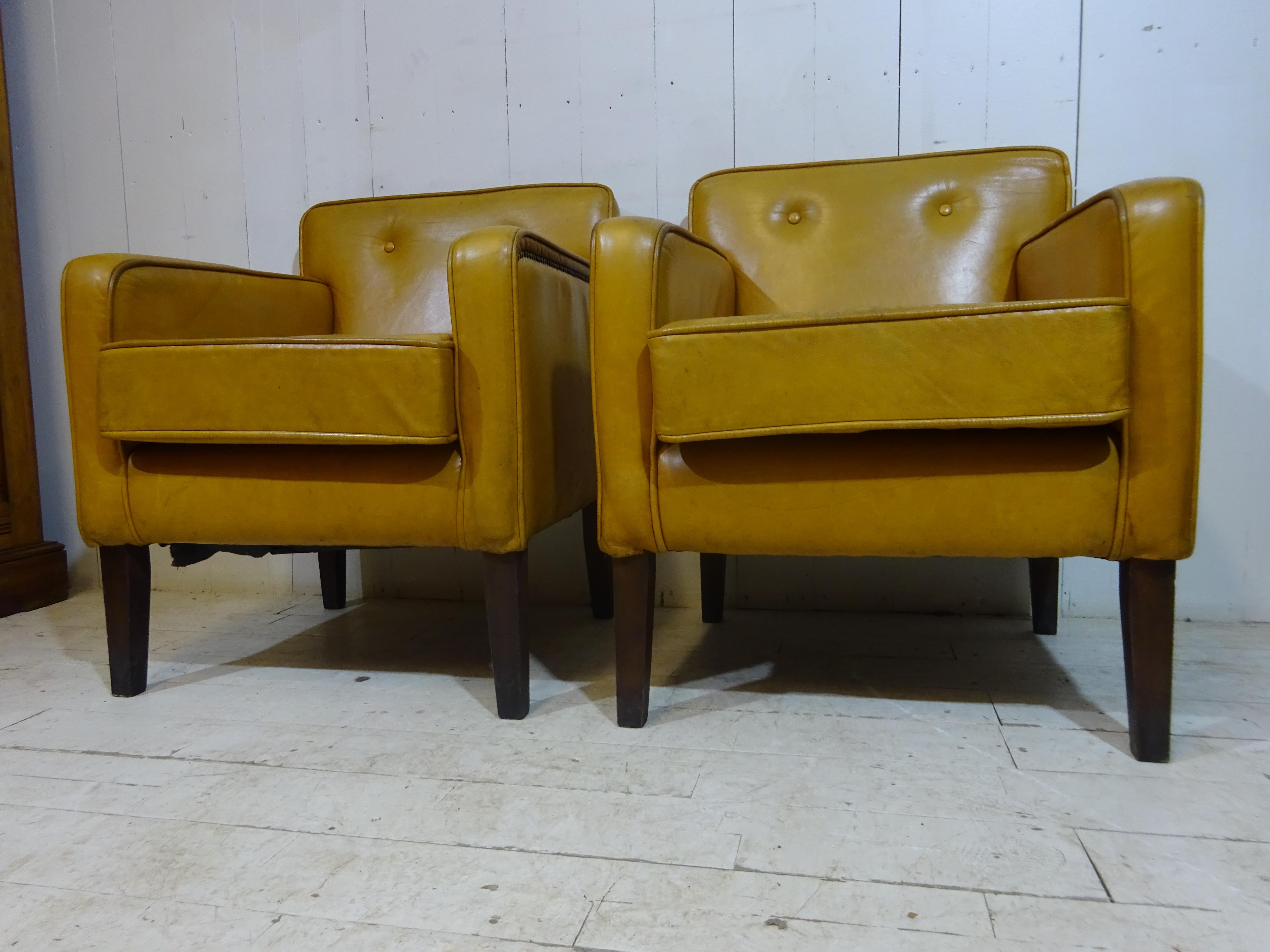 Late 20th Century Midcentury Hotel Lounge Chair in Tan Leather