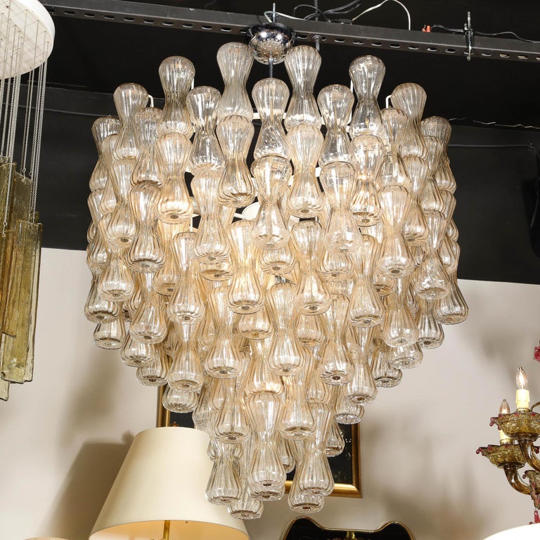 Mid Century Hourglass Chandelier in Hand-Blown Champagne Murano Glass by Seguso 8