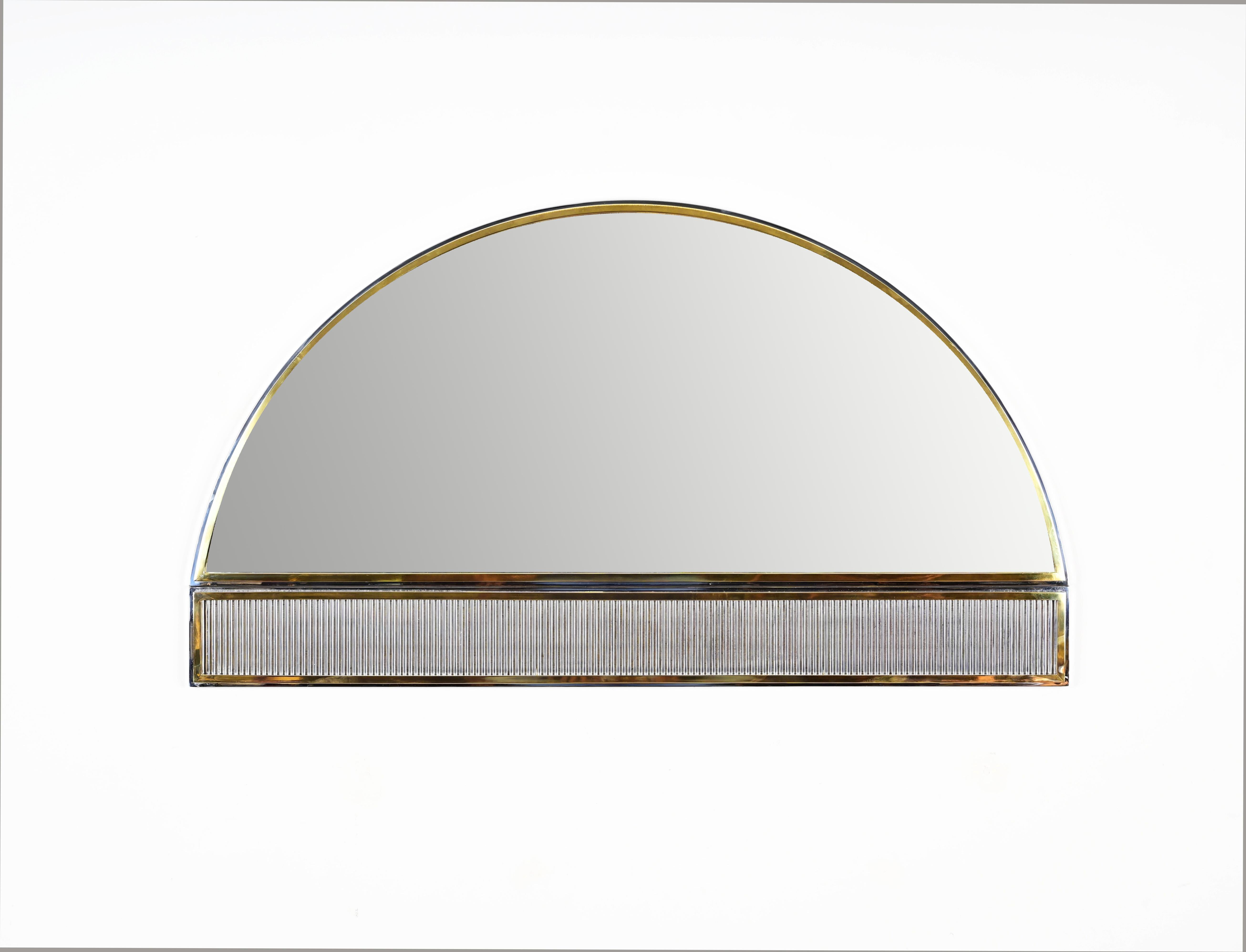Mid-Century Huge Italian Arch Mirror in Brass and Chrome by Romeo Rega, 1970s For Sale 2