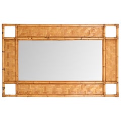 Espejo rectangular italiano de gran tamaño de mediados de siglo, con marco de bambú, ratán y mimbre, de los años 70