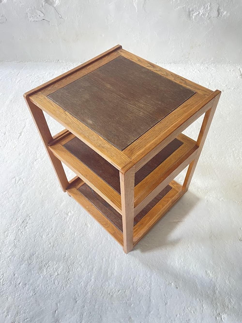 Mesa cúbica de roble de artes aplicadas húngaras de mediados de siglo, años 60 mediados del siglo XX en venta