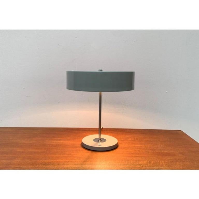 Mid-Century Hungarian CCCP Minimalist Model RV-41 Table Lamp, 1960s For Sale 5