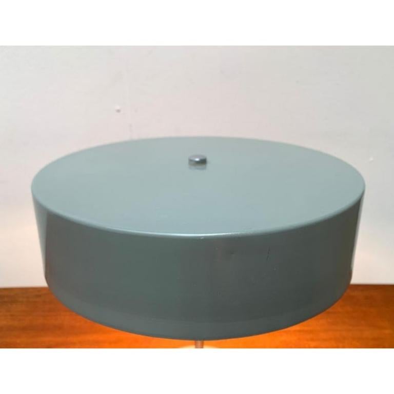Metal Mid-Century Hungarian CCCP Minimalist Model RV-41 Table Lamp, 1960s For Sale