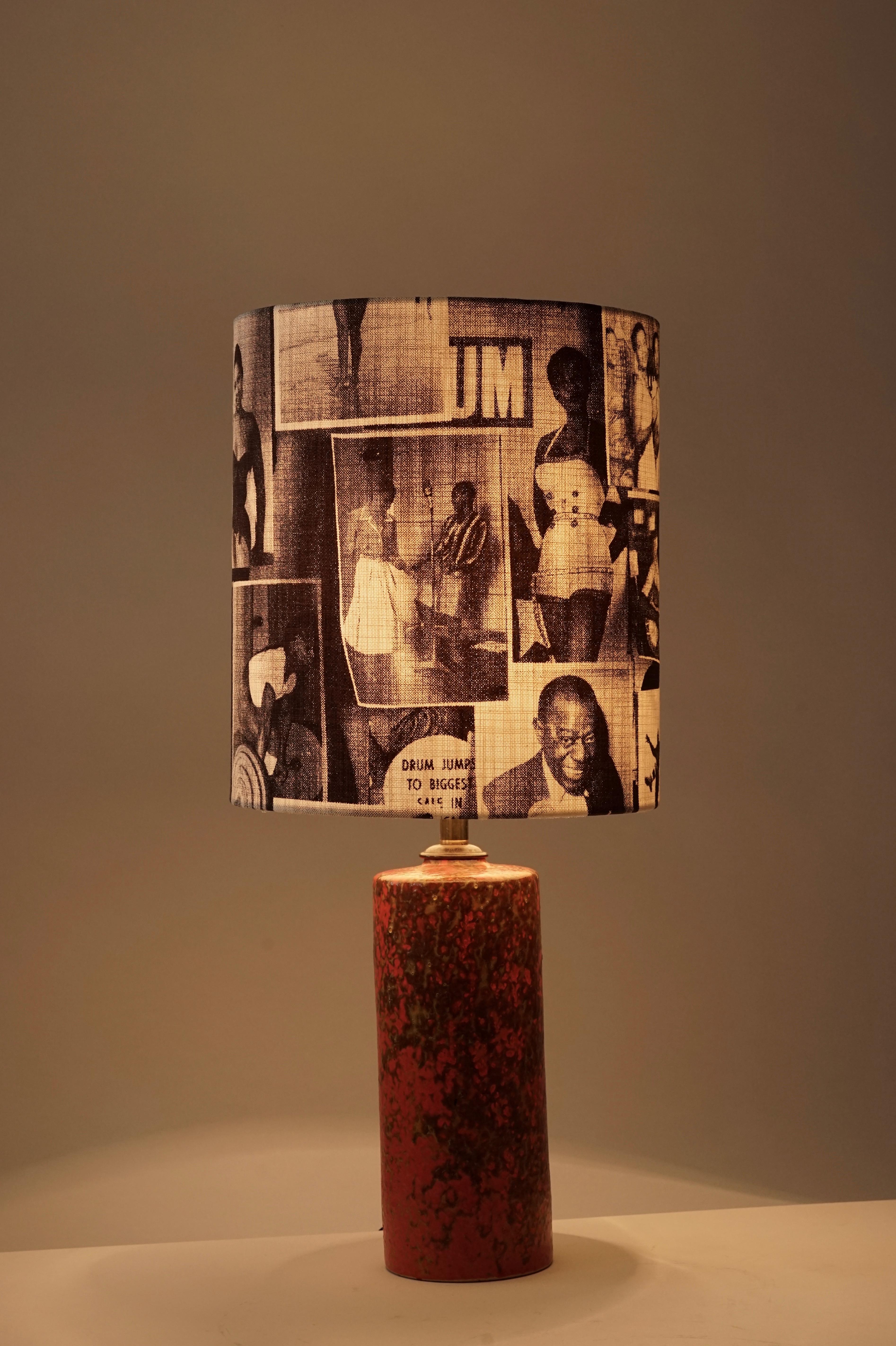 Lampe de table en céramique d'atelier hongroise du milieu du siècle dernier en vente 2